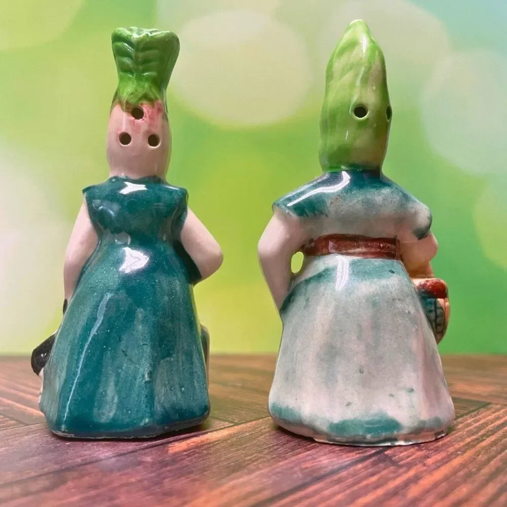 Vintage Rare! 1930s Veggie Ladies Salt & Pepper Shakers – Pea & Celery.